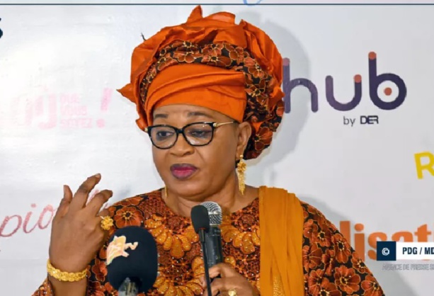 Aida Mbodji exhorte les jeunes pêcheurs à rester au Sénégal et à refuser l’émigration irrégulière Aida Mbodji exhorte les jeunes pêcheurs à rester au Sénégal et à refuser l’émigration irrégulière