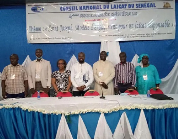 Déclaration de Sonko sur le voile : Le Conseil National du Laïcat du Sénégal indigné (communiqué) Déclaration de Sonko sur le voile : Le Conseil National du Laïcat du Sénégal indigné (communiqué)