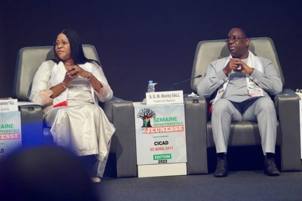 Débarquée du FONGIP, Néné Fatoumata Tall rend hommage à Macky Sall Débarquée du FONGIP, Néné Fatoumata Tall rend hommage à Macky Sall