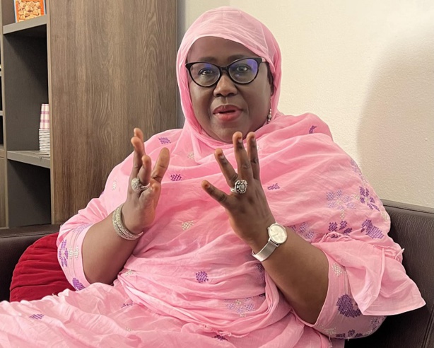 Bras de fer entre l'État et les médias : les propositions d'Adji Mergane Kanouté, députée à l'Assemblée nationale Bras de fer entre l'État et les médias : les propositions d'Adji Mergane Kanouté, députée à l'Assemblée nationale