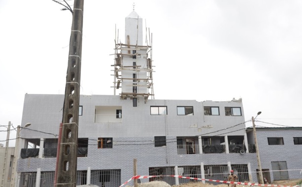 Abidjan : 08 morts après l'effondrement d'une mosquée Abidjan : 08 morts après l'effondrement d'une mosquée
