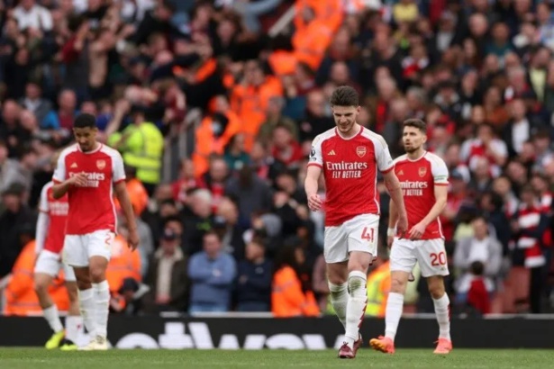 Premier faux pas pour Arsenal : Les Gunners tenus en échec par Brighton Premier faux pas pour Arsenal : Les Gunners tenus en échec par Brighton