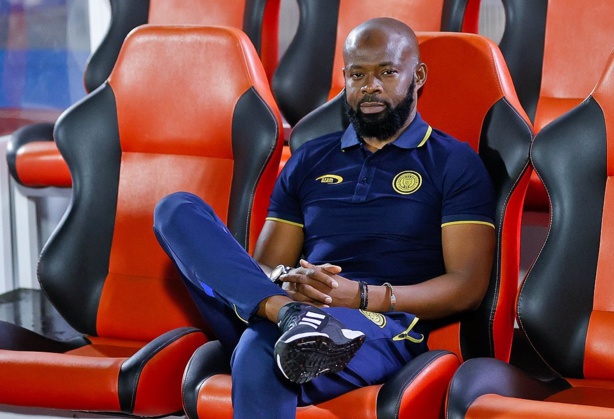 Football : Azam FC se sépare de son entraîneur Youssouf Dabo Football : Azam FC se sépare de son entraîneur Youssouf Dabo