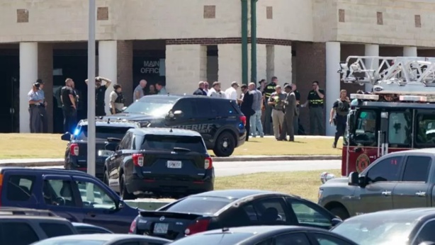 États-Unis : fusillade meurtrière dans un Lycée d'Atlanta États-Unis : fusillade meurtrière dans un Lycée d'Atlanta