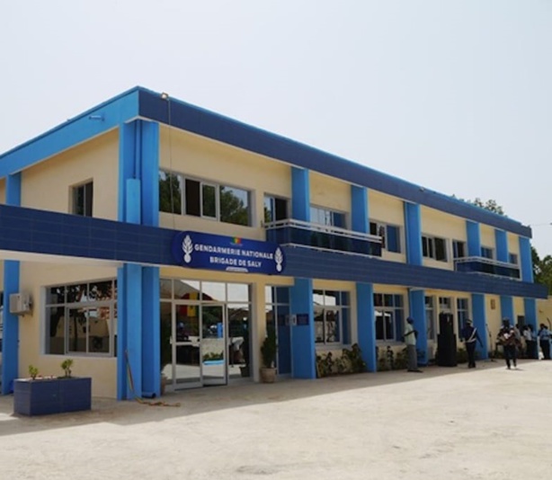 À la Brigade de Saly, le capitaine de la pirogue chavirée a avoué les montants versés aux marabouts pour... À la Brigade de Saly, le capitaine de la pirogue chavirée a avoué les montants versés aux marabouts pour...