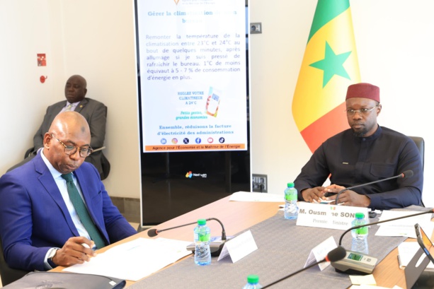 Sonko au ministre de l'Éducation : "Aucune discrimination vestimentaire ne sera tolérée" Sonko au ministre de l'Éducation : "Aucune discrimination vestimentaire ne sera tolérée"