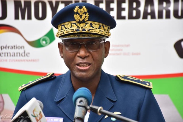 Affaire des 2 700 kg d'or : le général Joseph Mamadou Diop auditionné Affaire des 2 700 kg d'or : le général Joseph Mamadou Diop auditionné