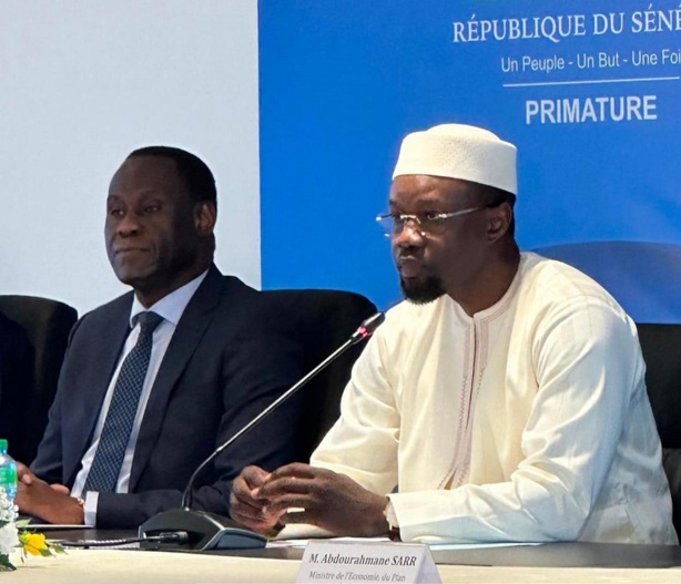 Manipulation des Chiffres : Sonko accuse l'ancien pouvoir de dérives économiques Manipulation des Chiffres : Sonko accuse l'ancien pouvoir de dérives économiques