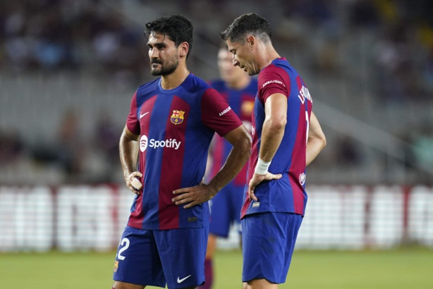 FC Barcelone : La série d'invincibilité prend fin contre Osasuna (4-2) FC Barcelone : La série d'invincibilité prend fin contre Osasuna (4-2)