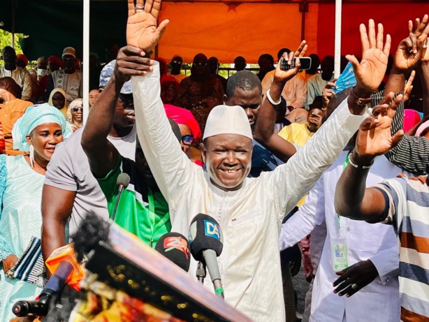 Renfort de taille : Tamsir Gueye, maire de Dya, annonce son soutien à la liste Pastef pour les législatives Renfort de taille : Tamsir Gueye, maire de Dya, annonce son soutien à la liste Pastef pour les législatives