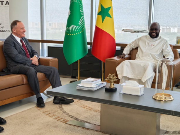 Partenariat renforcé : El Malick Ndiaye reçoit en audience l’ambassadeur des Etats-Unis au Sénégal Partenariat renforcé : El Malick Ndiaye reçoit en audience l’ambassadeur des Etats-Unis au Sénégal