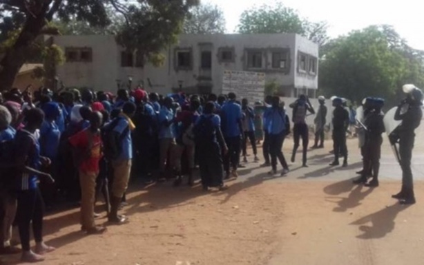 Kolda : Sept lycéens de Ndorna placés sous mandat de dépôt après une grève mouvementée Kolda : Sept lycéens de Ndorna placés sous mandat de dépôt après une grève mouvementée
