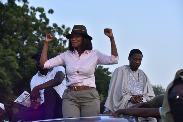 Visée par une plainte, la coalition Sàmm Sa Kàddu apporte son soutien à Anta Babacar Ngom Visée par une plainte, la coalition Sàmm Sa Kàddu apporte son soutien à Anta Babacar Ngom