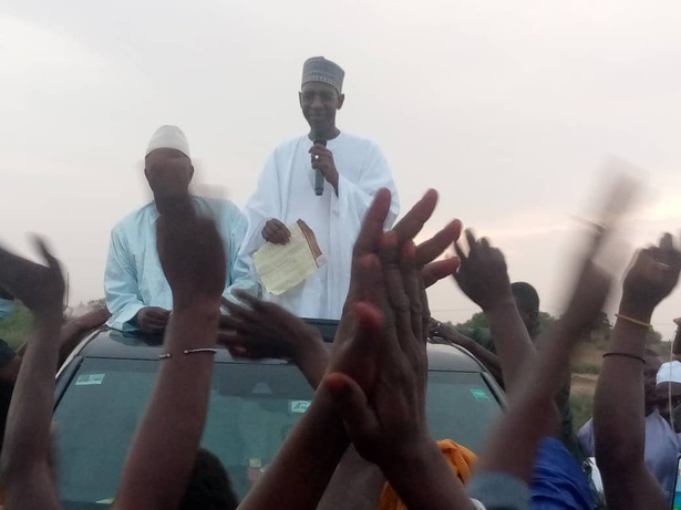 Caravane Takku Wallu : Abdoulaye Daouda DIALLO mobilise Podor et reçoit le soutien des populations locales Caravane Takku Wallu : Abdoulaye Daouda DIALLO mobilise Podor et reçoit le soutien des populations locales