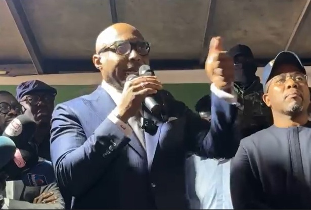 « Aucun service de renseignement ne peut fournir la moindre preuve indiquant que je possède des armes ».( Barthélémy Dias) « Aucun service de renseignement ne peut fournir la moindre preuve indiquant que je possède des armes ».( Barthélémy Dias)