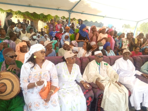 Takku Wallu Sénégal en campagne : Abdoulaye Daouda Diallo mobilise à Pété et dans ses environs Takku Wallu Sénégal en campagne : Abdoulaye Daouda Diallo mobilise à Pété et dans ses environs