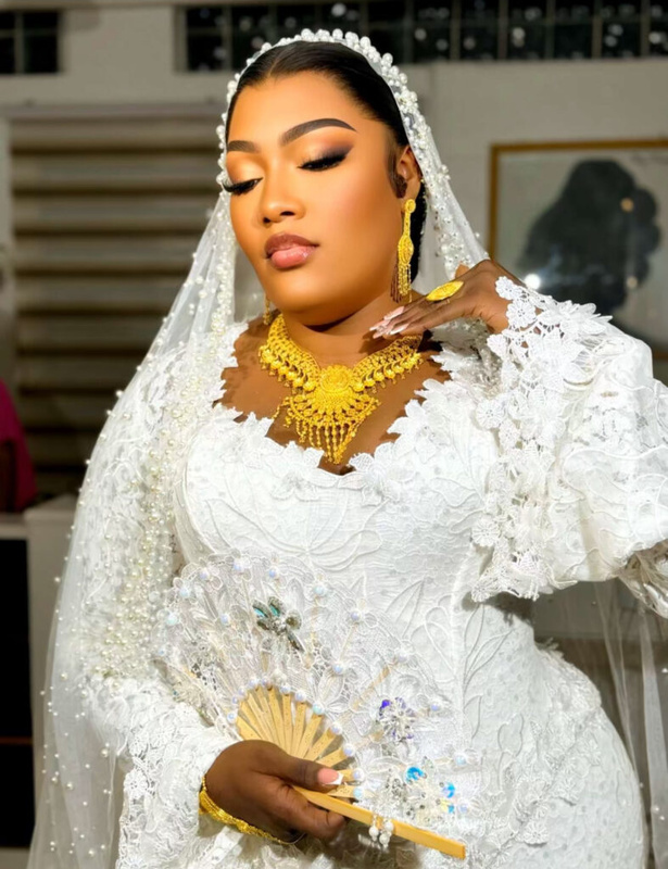 Bijoux Ngoné : 5è mariage pour l’animatrice de 2STV Bijoux Ngoné : 5è mariage pour l’animatrice de 2STV