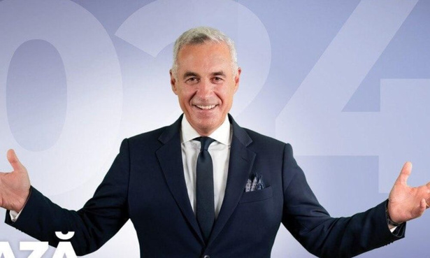 Roumanie : Un candidat prorusse surprend en remportant le premier tour de la présidentielle Roumanie : Un candidat prorusse surprend en remportant le premier tour de la présidentielle