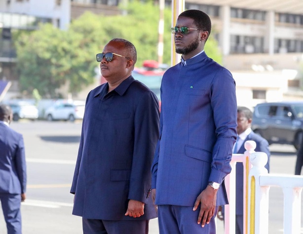 Les présidents de la Gambie et de la Guinée-Bissau à Dakar pour commémorer le 80e anniversaire du massacre de Thiaroye Les présidents de la Gambie et de la Guinée-Bissau à Dakar pour commémorer le 80e anniversaire du massacre de Thiaroye