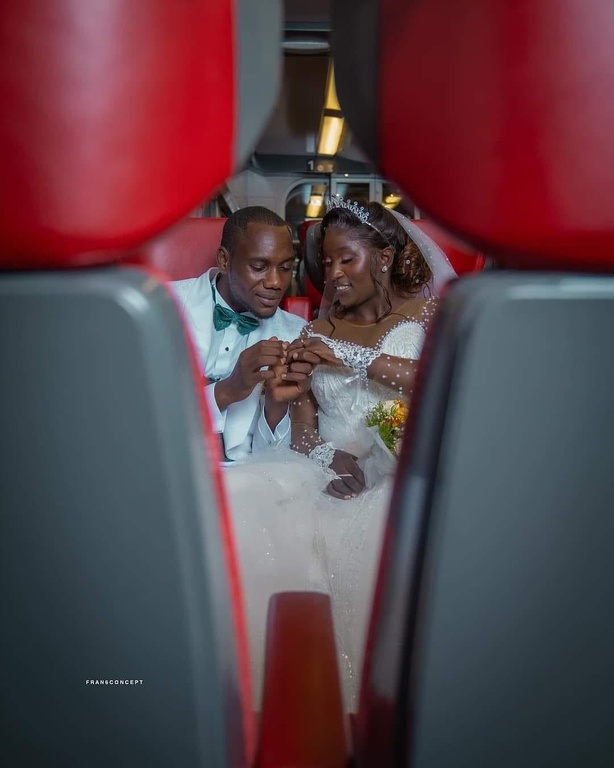 Deux conducteurs du TER, Nathalie et Paul, unis devant Dieu et les trains Deux conducteurs du TER, Nathalie et Paul, unis devant Dieu et les trains