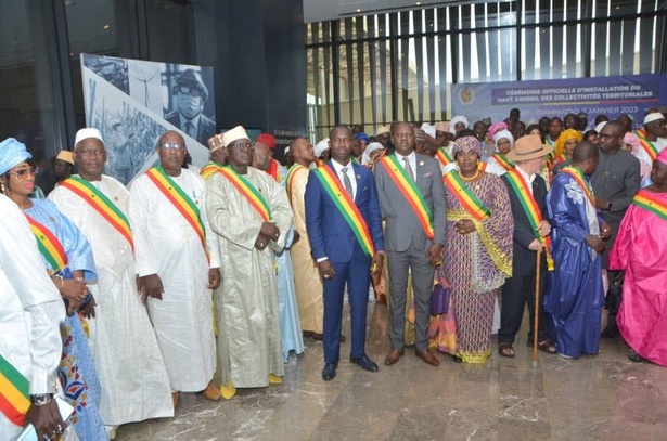 « Nous ne mendions pas » : Les Hauts Conseillers dénoncent une atteinte à leurs droits « Nous ne mendions pas » : Les Hauts Conseillers dénoncent une atteinte à leurs droits