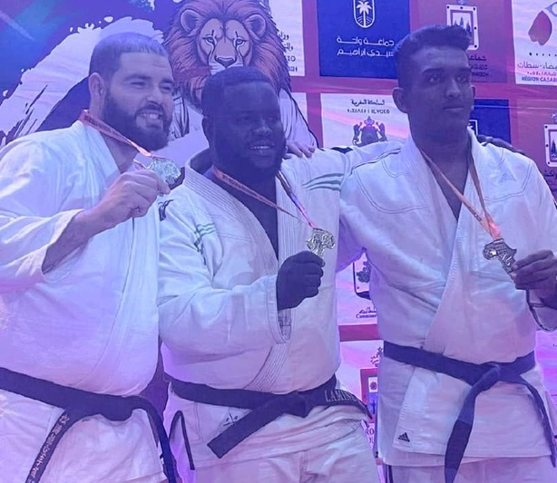 Le Sénégal brille au championnat d’Afrique de jujitsu : Mamadou Lamine Ba conserve son titre de champion Le Sénégal brille au championnat d’Afrique de jujitsu : Mamadou Lamine Ba conserve son titre de champion