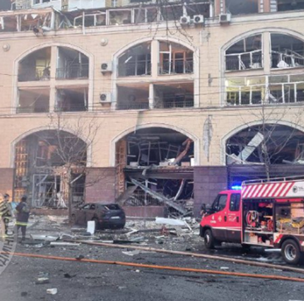 Le Portugal déplore la frappe Russe qui a touché son ambassade à Kiev (Gouvernement) Le Portugal déplore la frappe Russe qui a touché son ambassade à Kiev (Gouvernement)