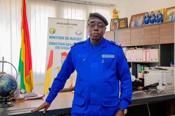 Guinée : Le DG des douanes impliqué dans un détournement de 700 milliards Guinée : Le DG des douanes impliqué dans un détournement de 700 milliards
