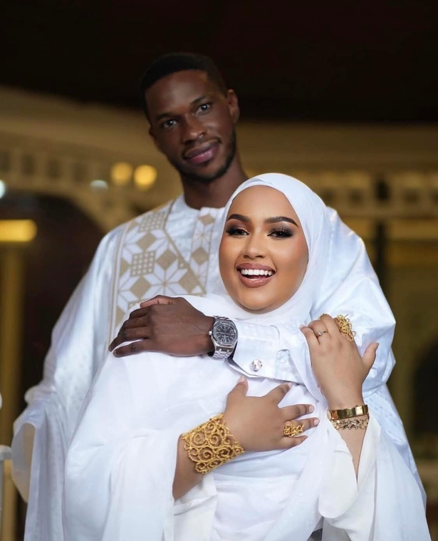 Fiançailles somptueuses : Faynara reçoit une dot de 30 millions FCFA Fiançailles somptueuses : Faynara reçoit une dot de 30 millions FCFA