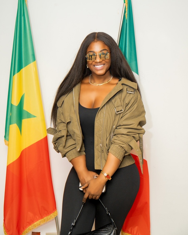 Mia Guissé à Brescia : Une Reine accueillie en Italie Mia Guissé à Brescia : Une Reine accueillie en Italie