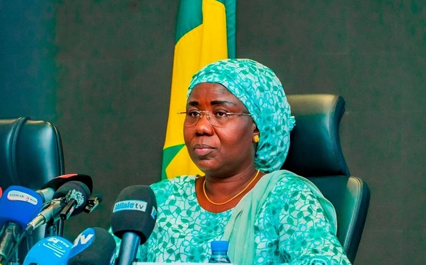 Deux morts, six disparus après le chavirement de deux pirogues à Saint Louis : La réaction du ministre de la pêche Deux morts, six disparus après le chavirement de deux pirogues à Saint Louis : La réaction du ministre de la pêche