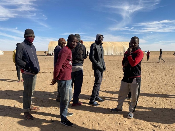 Expulsions massives : l’Algérie refoule plus de 31 000 migrants vers le Niger (ONG) Expulsions massives : l’Algérie refoule plus de 31 000 migrants vers le Niger (ONG)