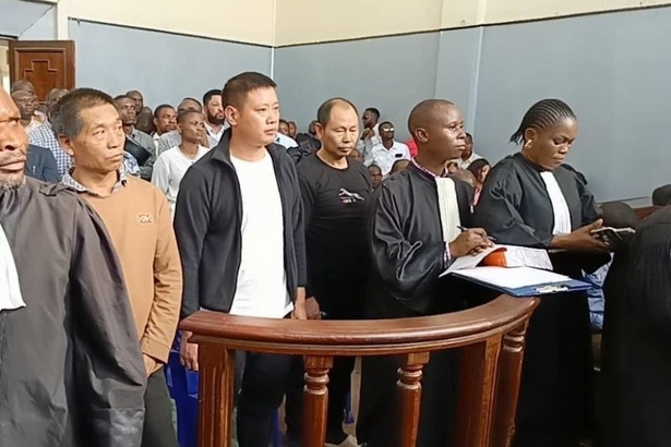 Blanchiment de capitaux et minerais illégaux : Trois Chinois condamnés à Bukavu Blanchiment de capitaux et minerais illégaux : Trois Chinois condamnés à Bukavu