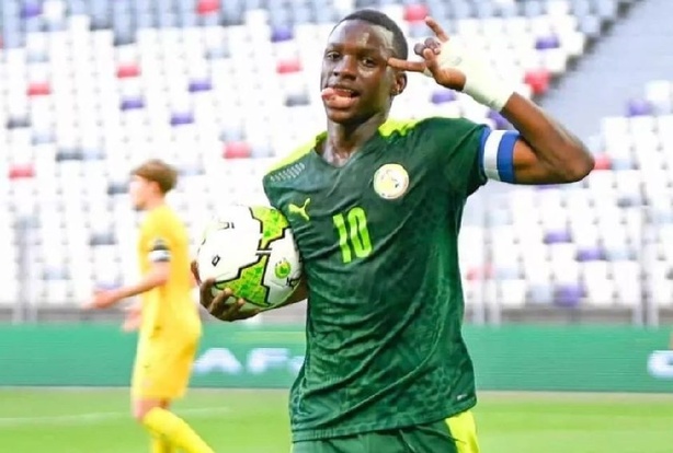 À 16 ans, Amara Diouf fait rêver Barcelone, Chelsea et Fenerbahçe À 16 ans, Amara Diouf fait rêver Barcelone, Chelsea et Fenerbahçe