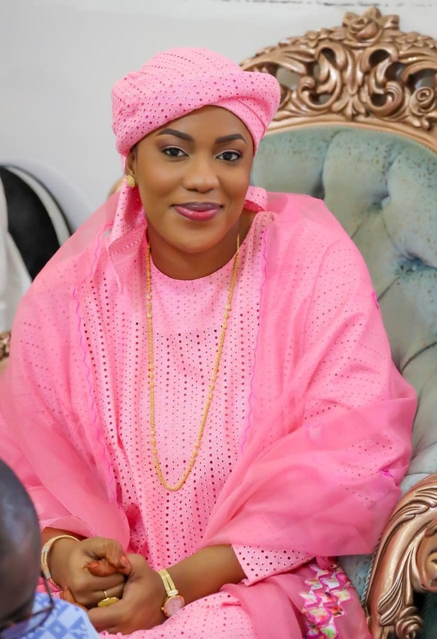 La Présidence de la République dément les rumeurs d’un accouchement de Mame Absa Faye La Présidence de la République dément les rumeurs d’un accouchement de Mame Absa Faye