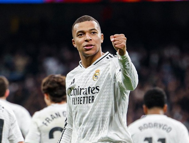 Le Real Madrid renverse Las Palmas et prend la tête de la Liga Le Real Madrid renverse Las Palmas et prend la tête de la Liga