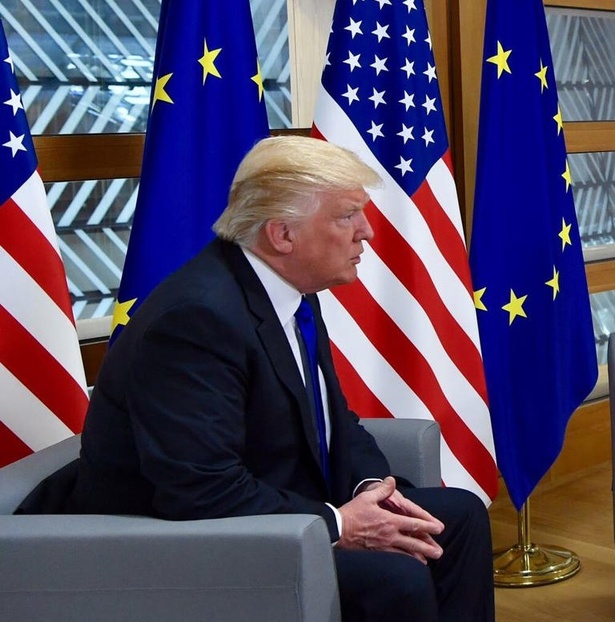 « America First » : la stratégie commerciale de Trump cible l’Union européenne et la Chine « America First » : la stratégie commerciale de Trump cible l’Union européenne et la Chine