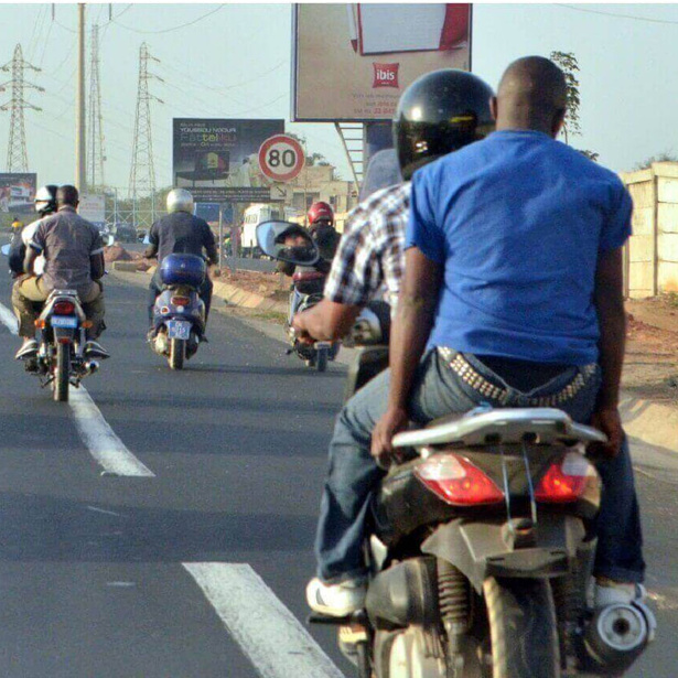 ZAC MBAO : Le Tiak-Tiak qui dépouillait les dames enfin arrêté par la police ZAC MBAO : Le Tiak-Tiak qui dépouillait les dames enfin arrêté par la police