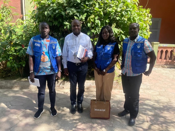 Ziguinchor : DECLIC échange avec l'évêque sur les défis de la jeunesse Ziguinchor : DECLIC échange avec l'évêque sur les défis de la jeunesse