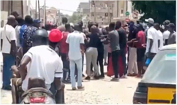 Fratricide à Guédiawaye : Badara Mbaye arrêté au chevet de son frère poignardé Fratricide à Guédiawaye : Badara Mbaye arrêté au chevet de son frère poignardé