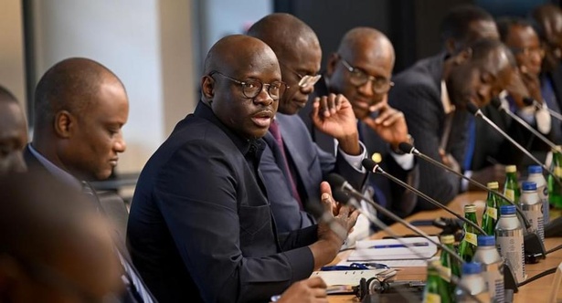 Affaire des 6 milliards : Malaise au sommet de l’État…Cheikh Diba voulait démissionner Affaire des 6 milliards : Malaise au sommet de l’État…Cheikh Diba voulait démissionner