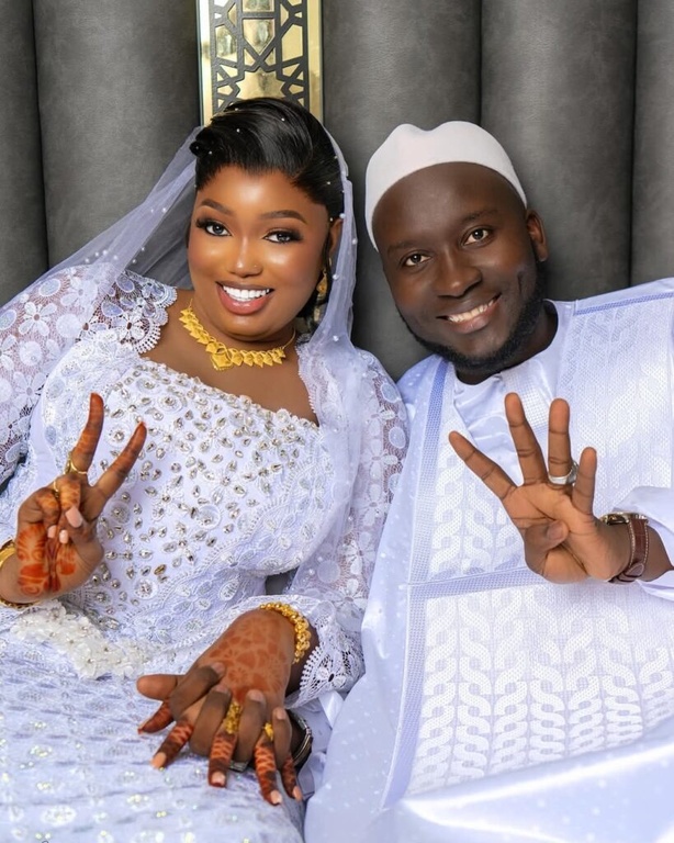 Officiel ! Oustaz Modou Fall et Awa Omar s’unissent Officiel ! Oustaz Modou Fall et Awa Omar s’unissent