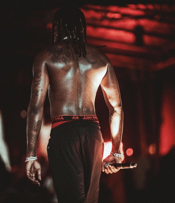 Himra et Queen Myriana : Entre provocation et ascension musicale Himra et Queen Myriana : Entre provocation et ascension musicale