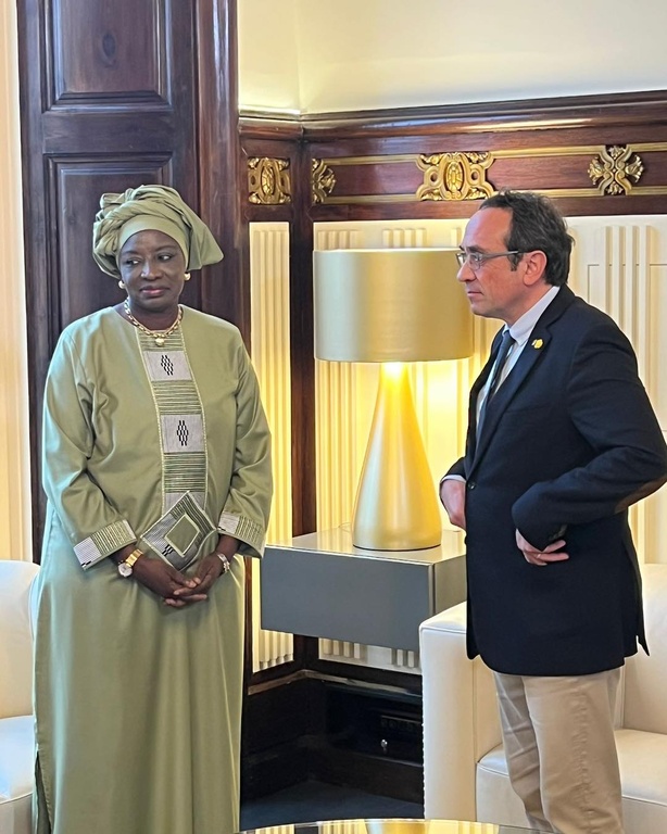 Espagne : Aminata Touré a rencontré le Président du Parlement de Catalogne  Espagne : Aminata Touré a rencontré le Président du Parlement de Catalogne