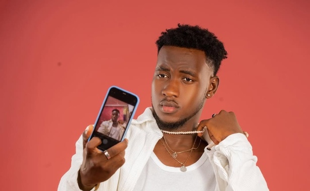 À la découverte de Mamadou Diallo alias BM-Boy : L’énergie vibrante de la danse urbaine À la découverte de Mamadou Diallo alias BM-Boy : L’énergie vibrante de la danse urbaine