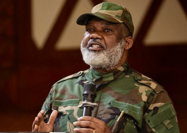 Chaos à Bukavu : Double explosion lors du meeting du chef rebelle Corneille Nangaa Chaos à Bukavu : Double explosion lors du meeting du chef rebelle Corneille Nangaa