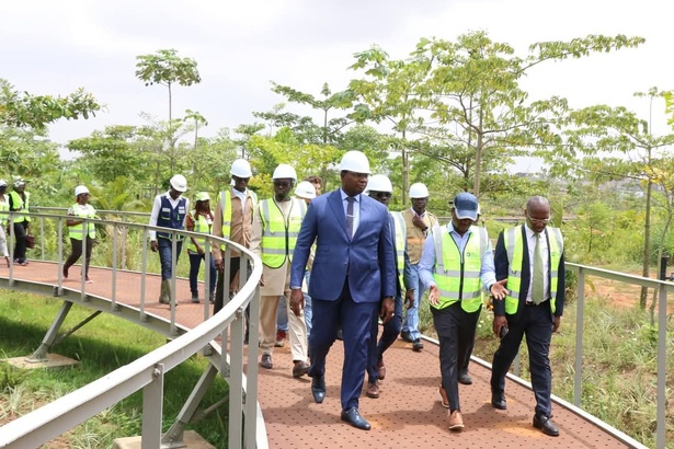 Le Ministre Moussa Bala Fofana en visite de benchmarking en Côte d’Ivoire : un échange fructueux sur la gestion des déchets et l’innovation urbaine Le Ministre Moussa Bala Fofana en visite de benchmarking en Côte d’Ivoire : un échange fructueux sur la gestion des déchets et l’innovation urbaine
