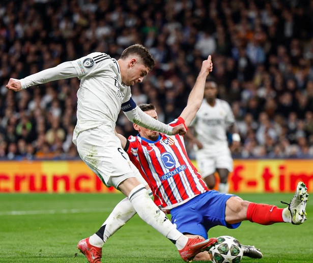 Ligue des champions : Le Real Madrid prend l’avantage contre l’Atlético (2-1) Ligue des champions : Le Real Madrid prend l’avantage contre l’Atlético (2-1)