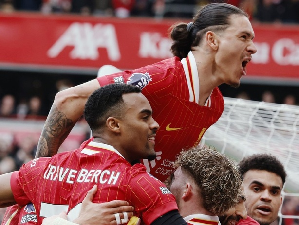 Liverpool renverse Southampton et conforte sa place de leader Liverpool renverse Southampton et conforte sa place de leader