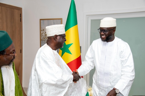 El Malick Ndiaye Rencontre la LIPS : un dialogue ouvert pour un Sénégal apaisé El Malick Ndiaye Rencontre la LIPS : un dialogue ouvert pour un Sénégal apaisé